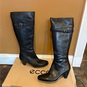 NIB ECCO Women's Black Leather Boots